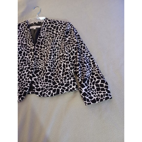 Kasper Women's Size 6 Open Front Lined Animal Printed Bolero Jacket - Picture 4 of 7